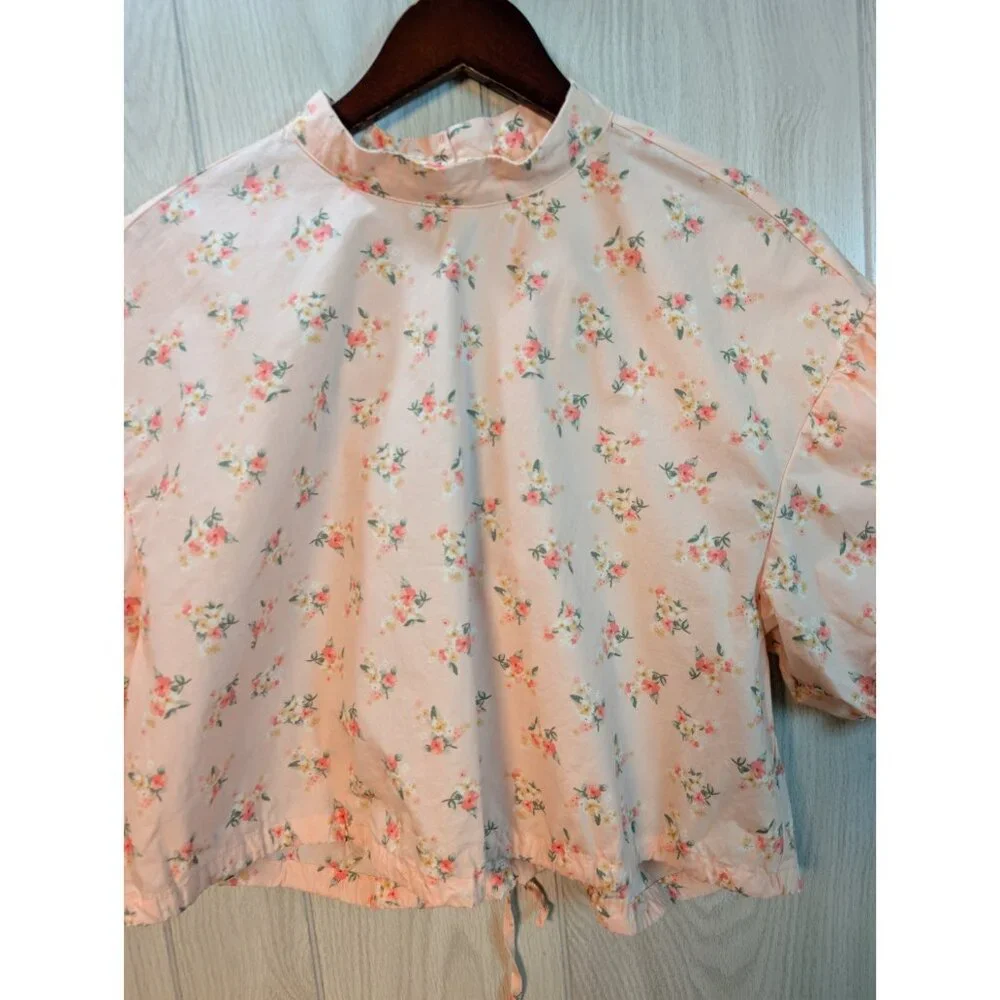 Anthropologie Cropped Bubble Sleeve Blouse Pink Floral Tie Back Medium - Picture 3 of 8